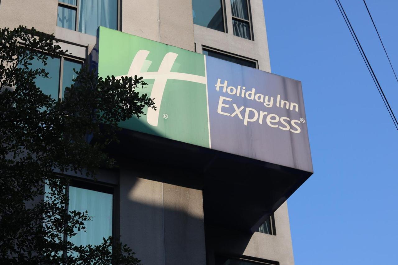 Holiday Inn Express Bangkok Sukhumvit 11, An Ihg Hotel Zewnętrze zdjęcie