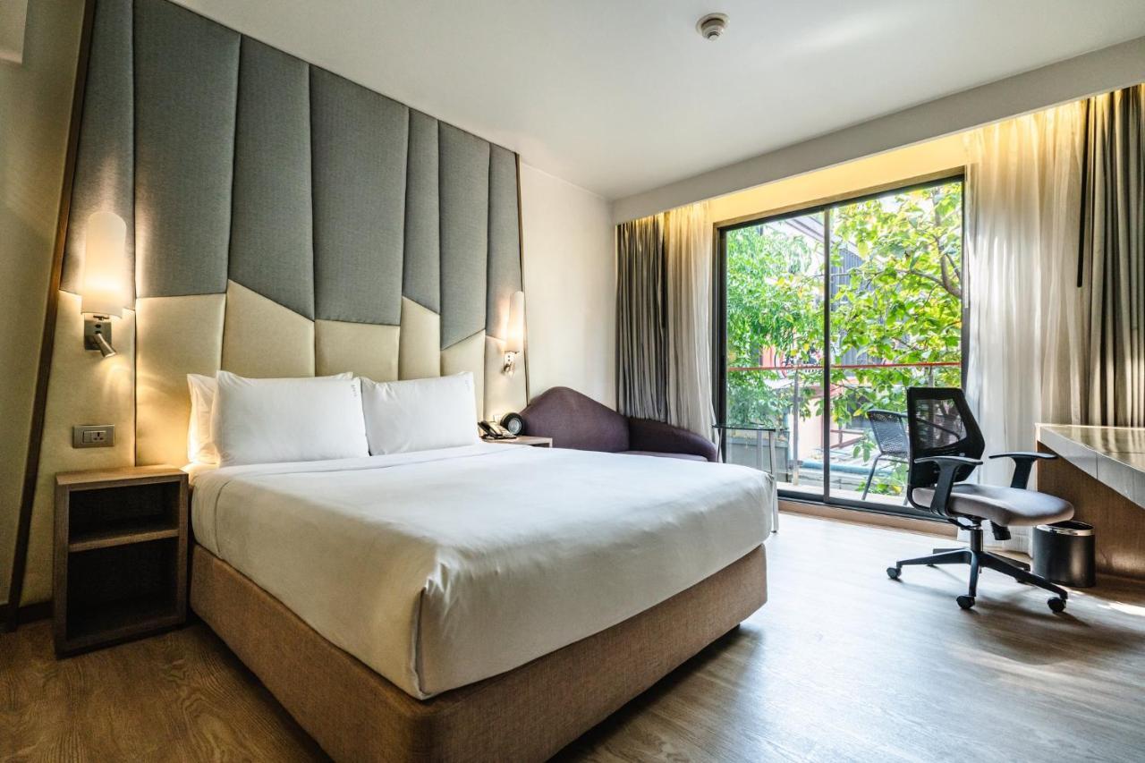 Holiday Inn Express Bangkok Sukhumvit 11 By Ihg Zewnętrze zdjęcie
