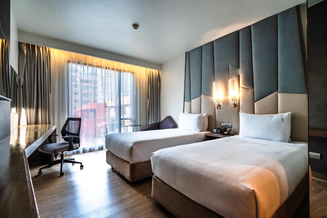 Holiday Inn Express Bangkok Sukhumvit 11 By Ihg Zewnętrze zdjęcie