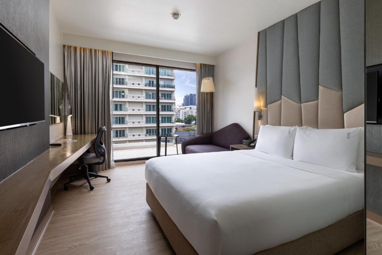 Holiday Inn Express Bangkok Sukhumvit 11, An Ihg Hotel Zewnętrze zdjęcie